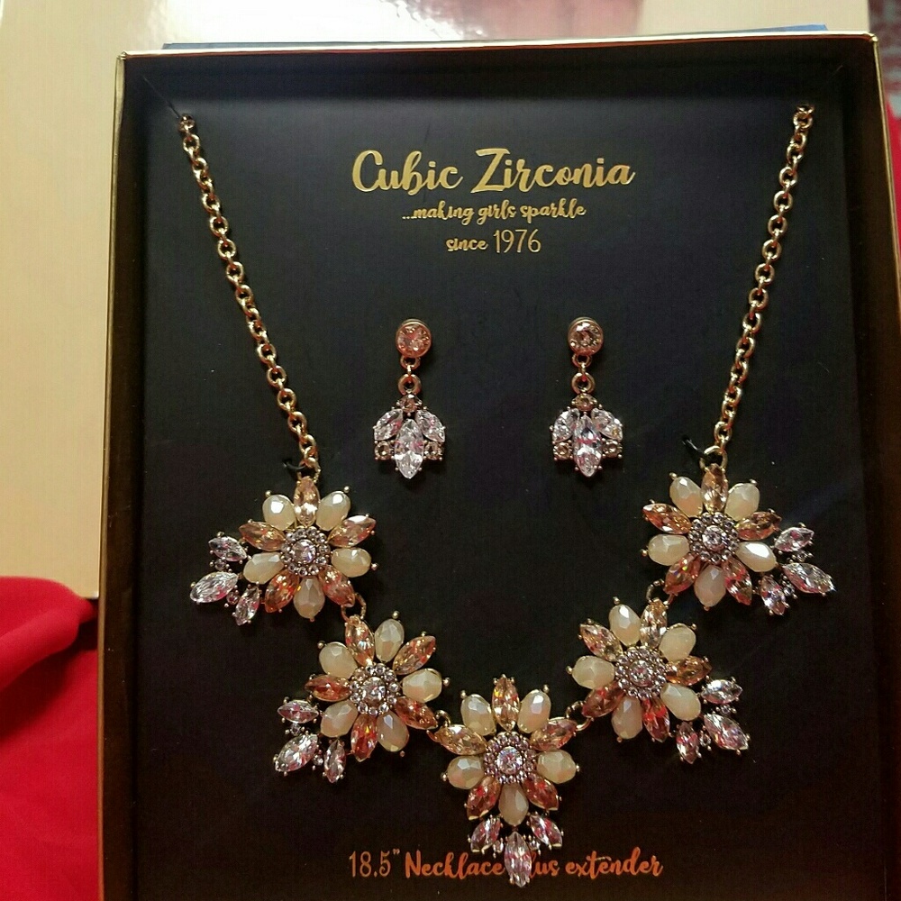Necklace set
